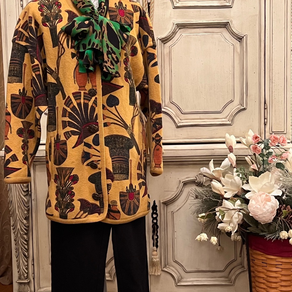 GEIGER DEEP GOLD JACKET NEW FINE WOOL VTG RARE ANCIENT EGYPTIAN PRINT MED-LG EXC